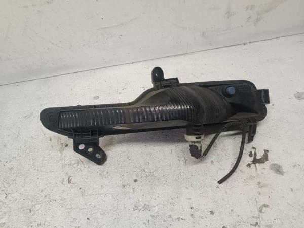 CLIGNOTEUR DROIT RENAULT - Vue 2